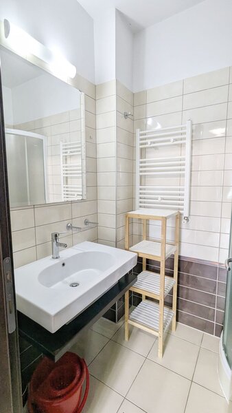 Asmita Gardens, Tineretului, 3 camere 104 mp, 2 Bai, Centrala, AC, Parcare