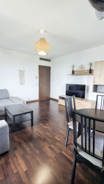 Asmita Gardens, Tineretului, 3 camere 104 mp, 2 Bai, Centrala, AC, Parcare