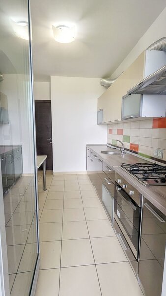 Asmita Gardens, Tineretului, 3 camere 104 mp, 2 Bai, Centrala, AC, Parcare